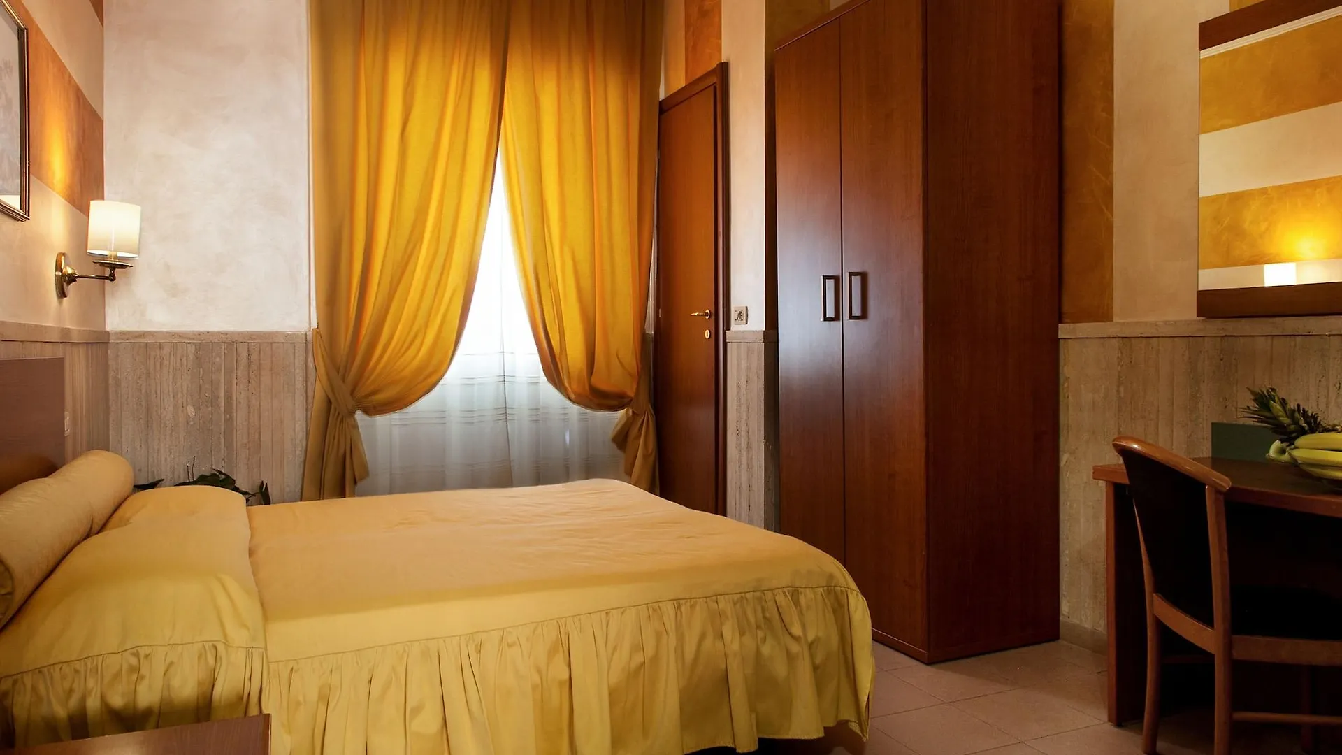 Hotel Pyramid Rome Italy