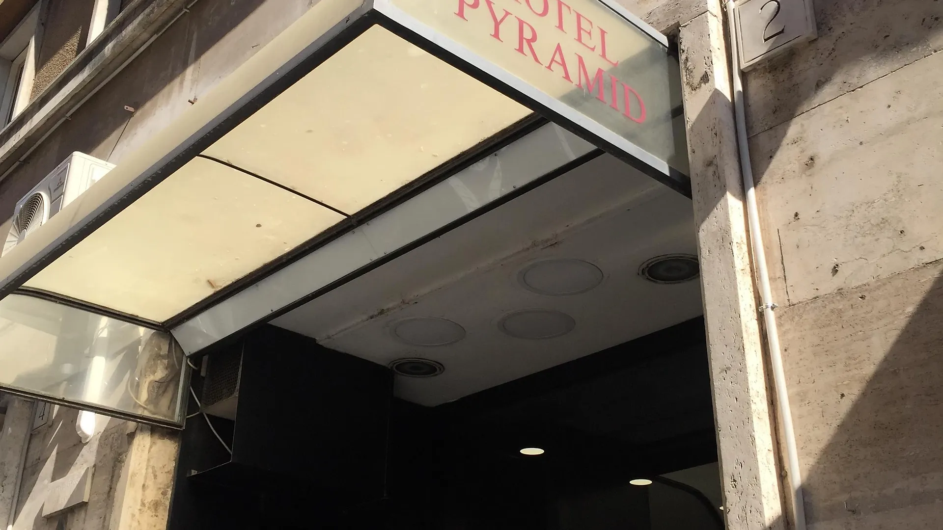 Hotel Pyramid Rome 3*,  Italy
