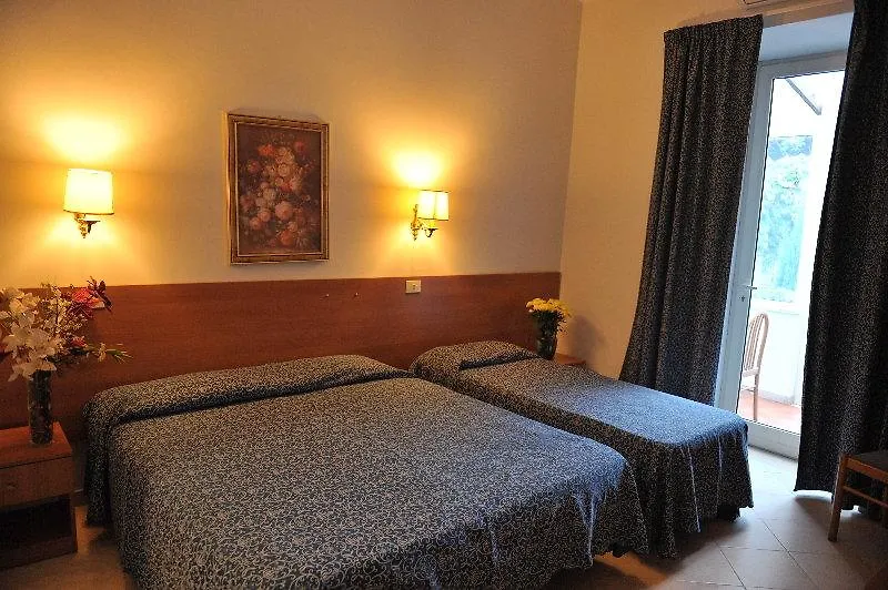 Hotel Pyramid Rome