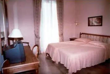 Hotel Pyramid Rome