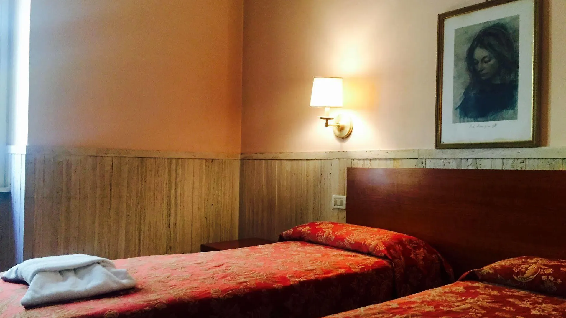 Hotel Pyramid Rome 3*,  Italy